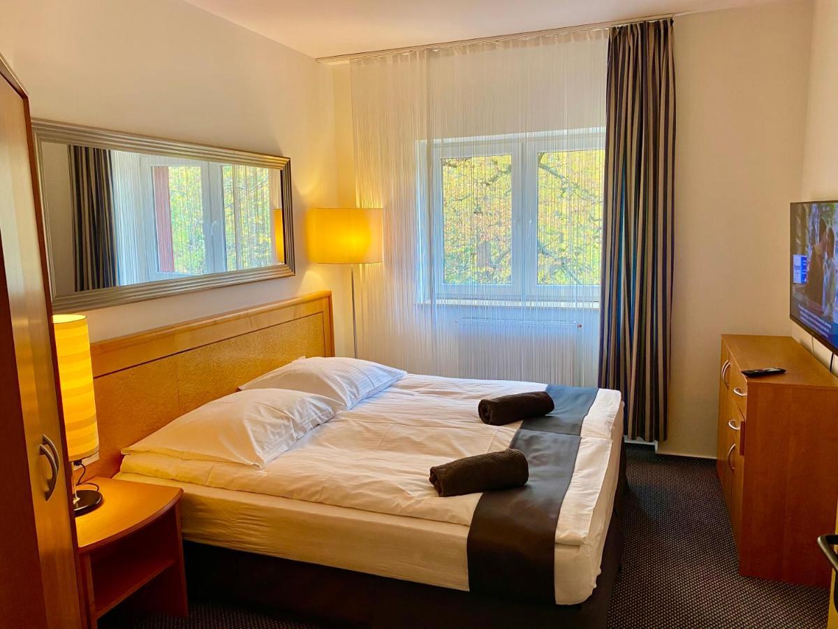 Apartment Slupski Premium: Spacious Two-bedroom With Smart Entertainment